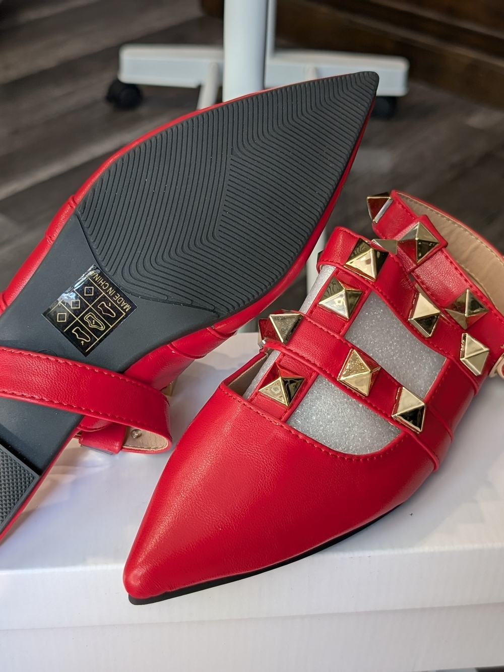 SHEIN Red Pointed Studded Slingback Flats